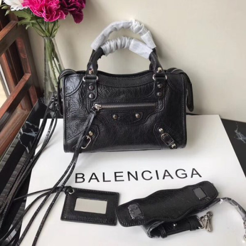 balenciaga-bag-2