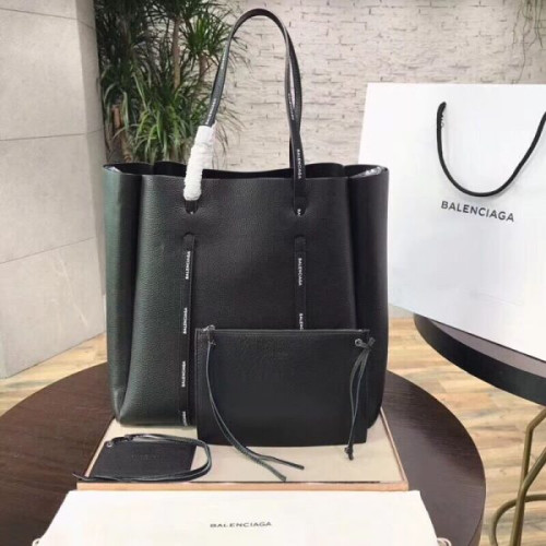 balenciaga-everyday-tote