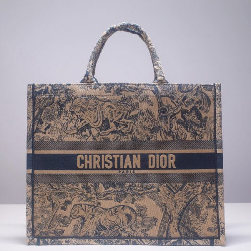 dior-book-tote-bag-14