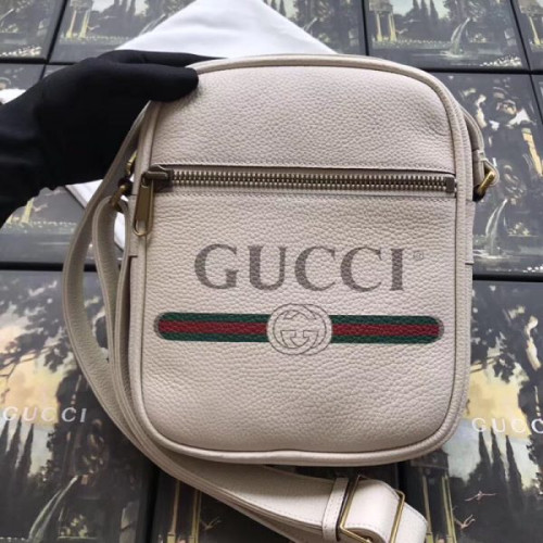 gucci-print-messenger-bag-2