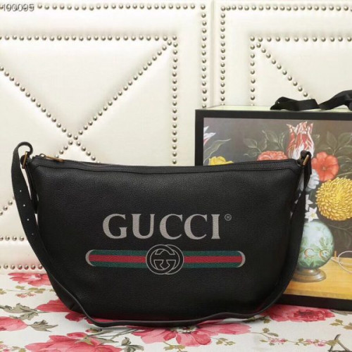 gucci-shoulder-bag-4