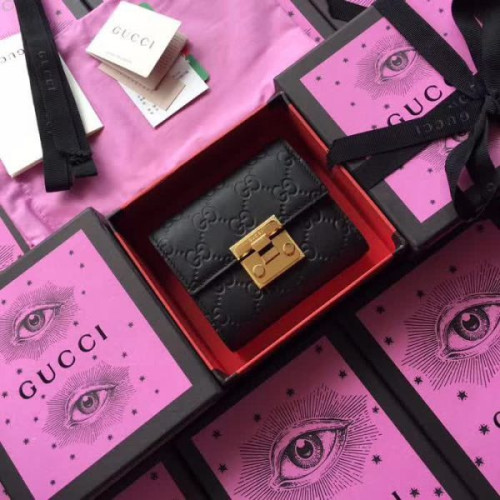 gucci-wallet-260