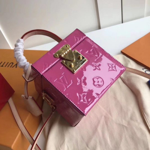 louis-vuitton-bleecker-box-9