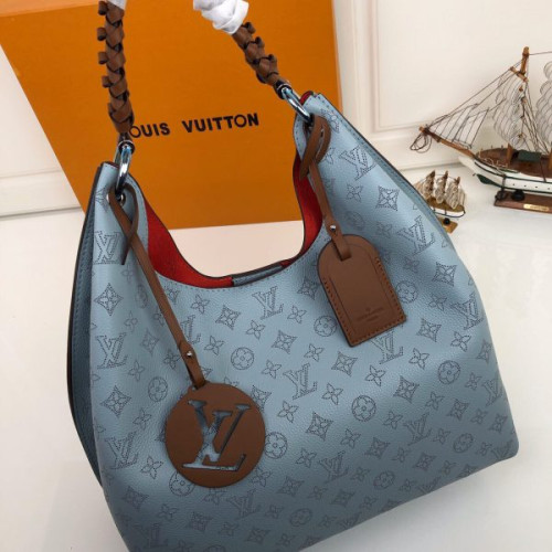 louis-vuitton-carel-hobo-2