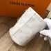 louis-vuitton-chalk-bag