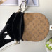 louis-vuitton-chantilly-lock-3