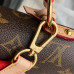 louis-vuitton-cluny-mm-4