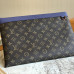 louis-vuitton-clutch-bag-14