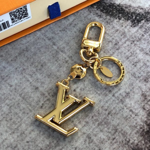 louis-vuitton-facettes-bag-charm-key-holder