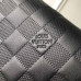 louis-vuitton-messenger-bag-6