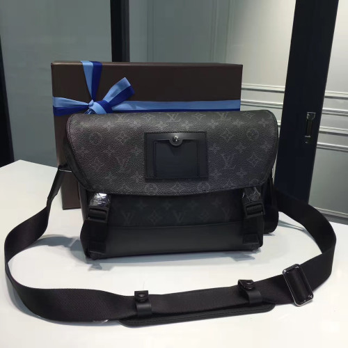 louis-vuitton-messenger-voyager-replica-bag