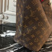 louis-vuitton-neverfull-bag-2