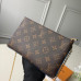 louis-vuitton-pochette-double-2