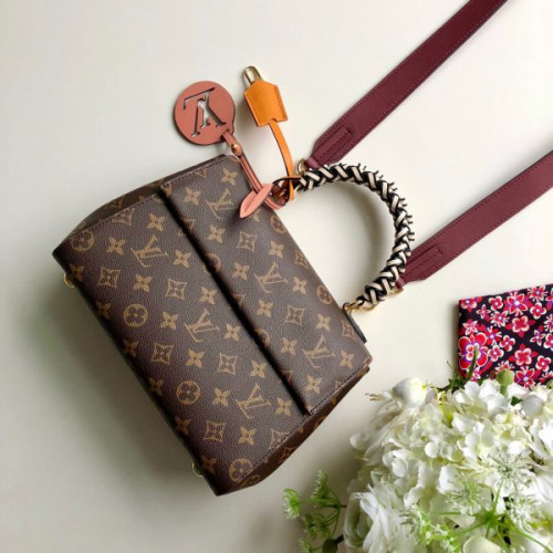 louis-vuitton-pochette-metis-9