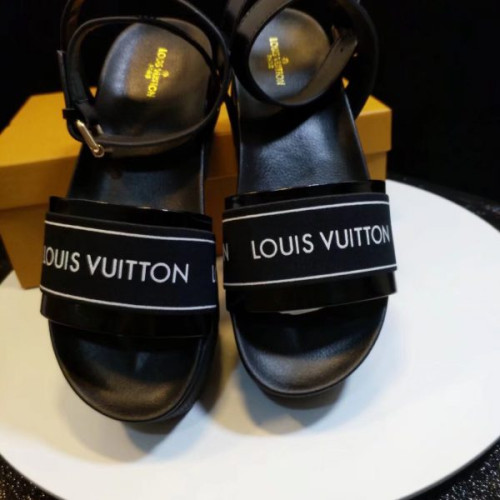 louis-vuitton-sandals-14