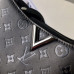 louis-vuitton-very-hobo-bag-2