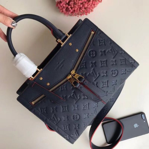 louis-vuitton-zipped-bag-2