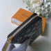 louis-vuitton-zippy-wallet-16